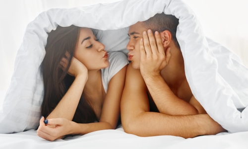איך עושים סקס כשיש ילדים מתבגרים בבית